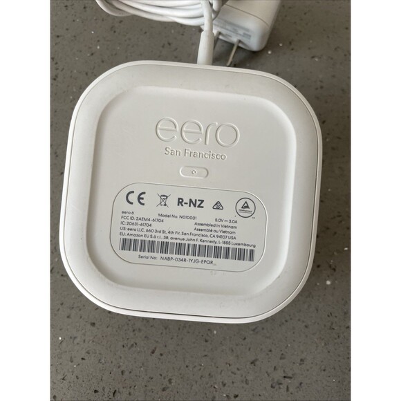 Eero 6 Dual Band Mesh Router Model Number N010001 White w cord - Picture 7 of 9